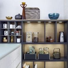 LED-Leuchte LD8004 Spot eingebaut im Regal